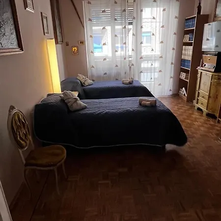 Santa Rita Guest house Turin